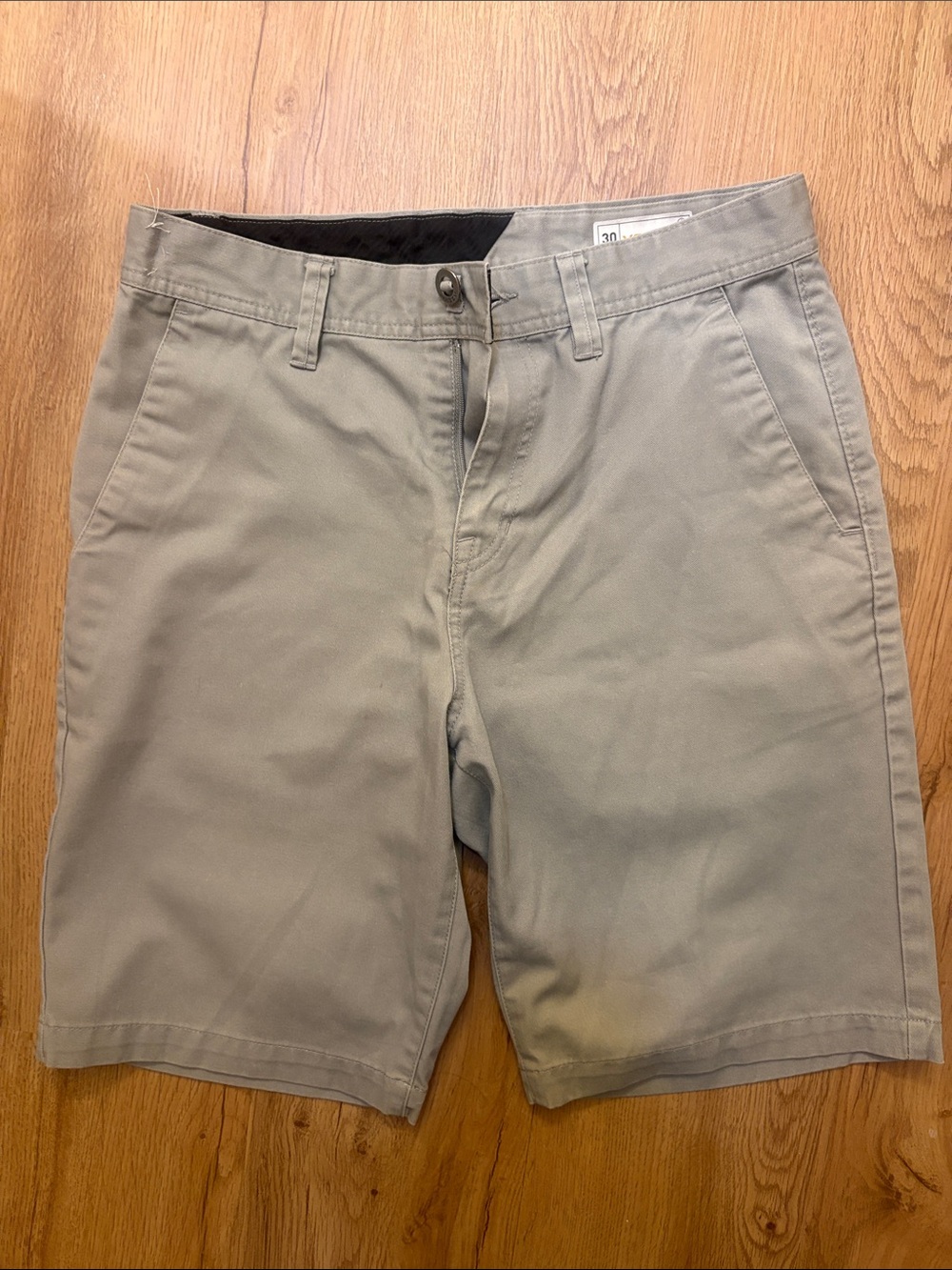 Volcom Men’s Chino Shorts TRIO - Black, Khaki, Light Gray (size 30) - Picture 3 of 9